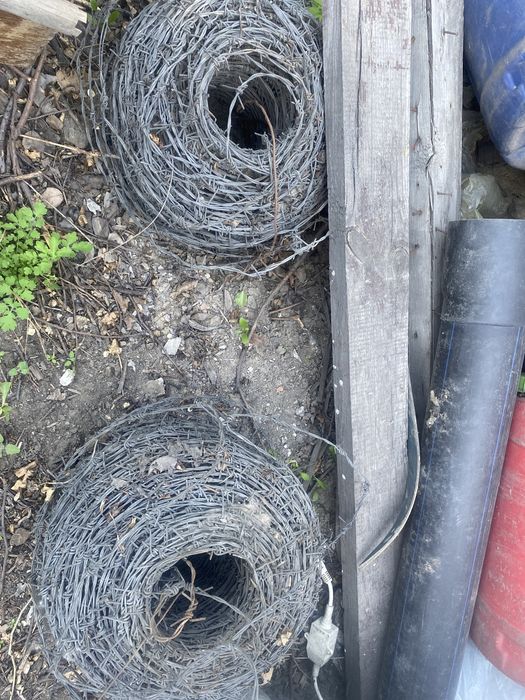 Продам колючую проволку