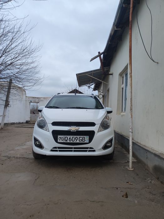 Chevrolet Spark  avtomobili sotiladi