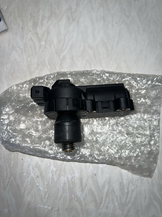 Регулятор холостого хода пассат б3 , гольф , венто