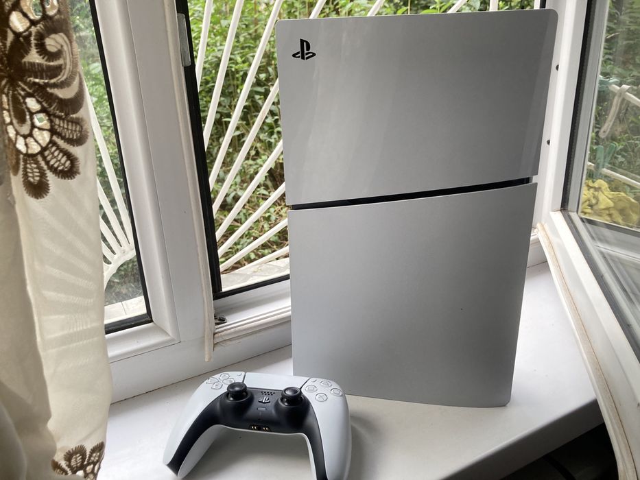 PlayStation 5 slim с дисководом