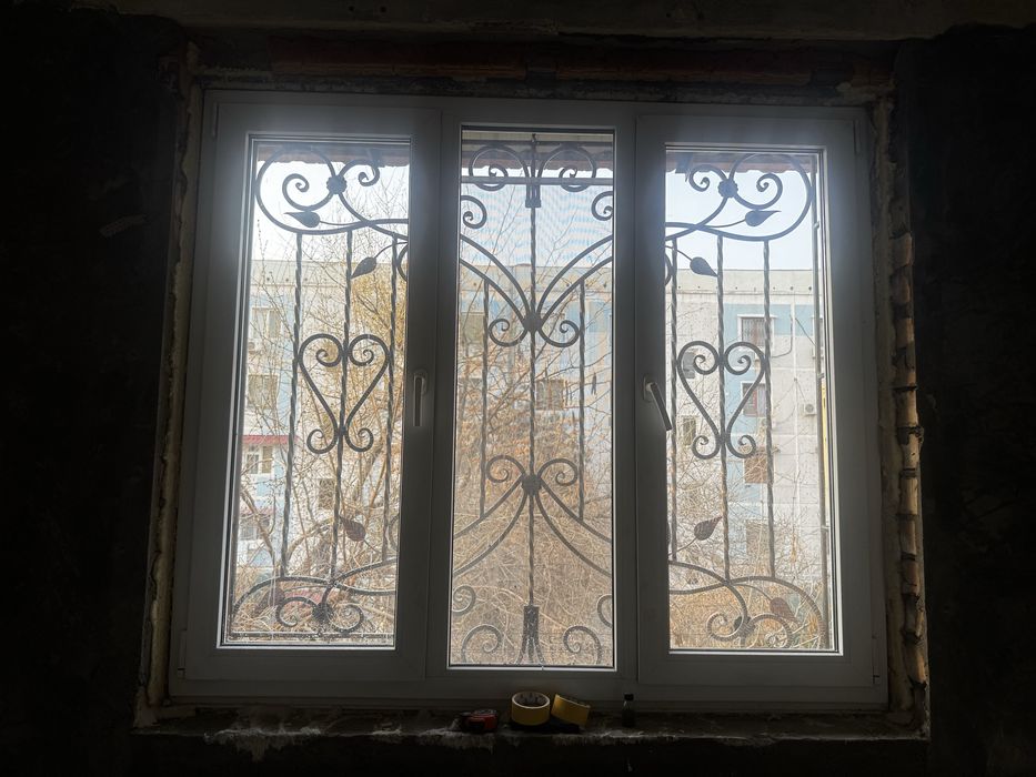 Срочно продаю 3 метталических решетки