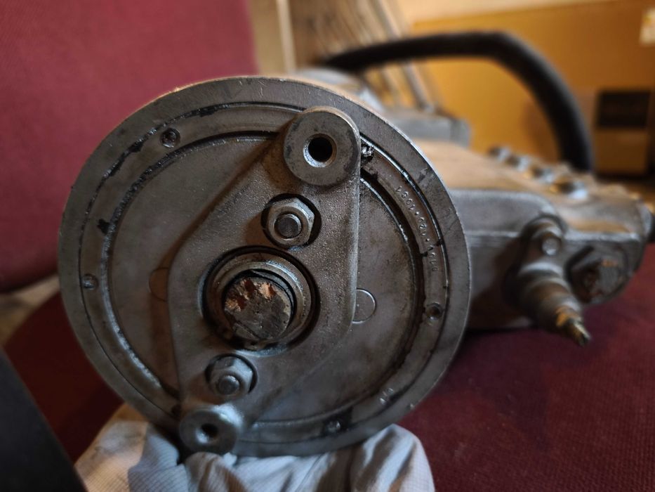 Нафтова помпа за ИФА