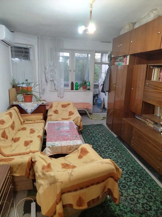 Дава се под наем Двустаен апартамент в Шумен, Център - 64 кв.м за 306 € - Снимка #3