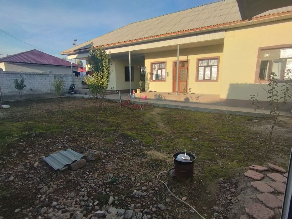 Uy sotiladi orta saroy chegarada yoli yuzi dakiment hali yo