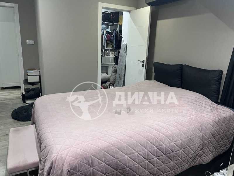 Продава се Тристаен апартамент в Пловдив, Център - 100 кв.м за 2200 €/кв.м - Снимка #6