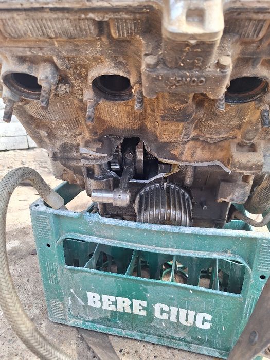 vând motor yamaha r thunderace