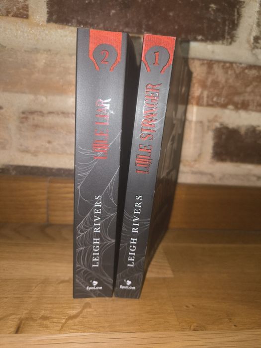 Seria Web, Little Liar+Little stranger