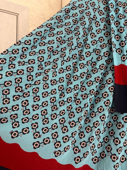 Продам платье Fendi