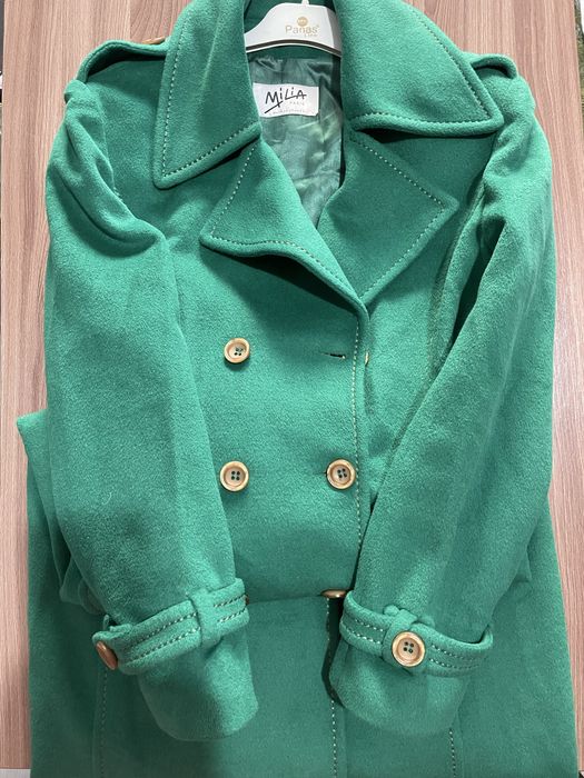 Продам женские куртки пальто