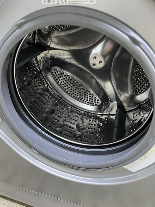 Продам Холодильник с Машинкой