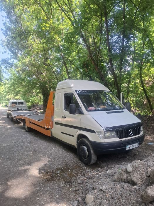 Продам эвакуатор мерседес