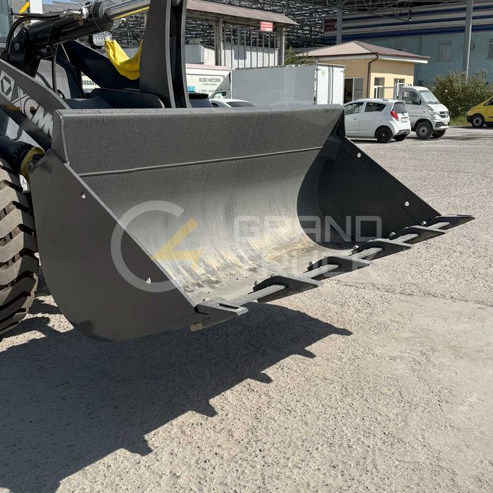 Фронтальный погрузчик Pogruzchik XCMG LW300FN