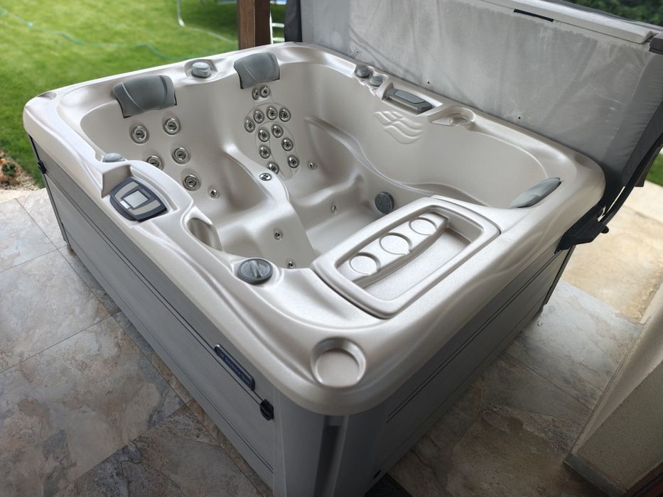 Jacuzzi Sundance 880