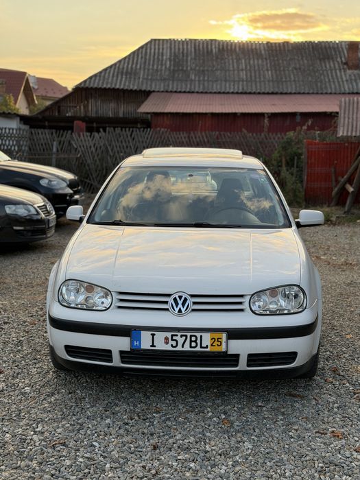 Vw Golf 4 Nr valabil 137.000 Km /fara daune /2001