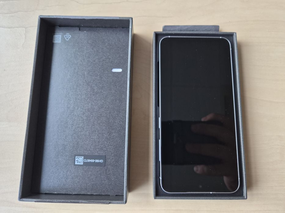 Samsung galaxy silver