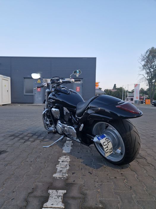 Suzuki Intruder M109