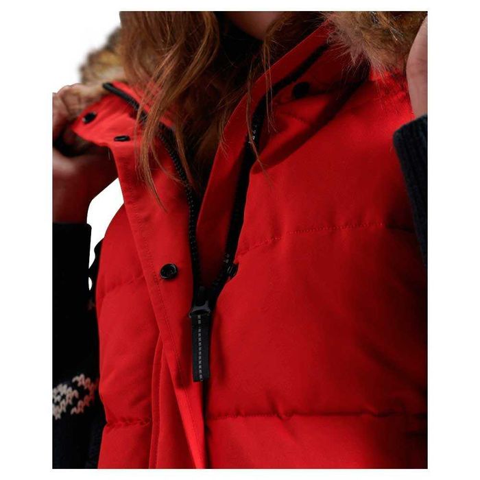 Нов зимен модел елек с гъши пух на Superdry. Луксозна лимитирана серия