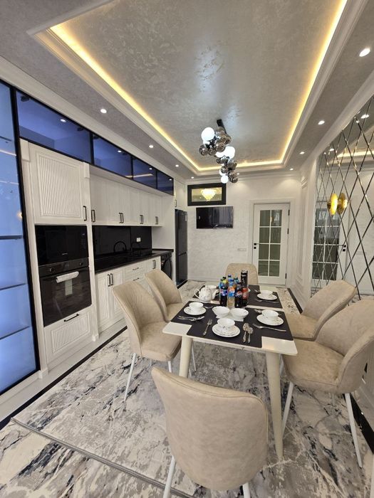 Продаётся 3х Комнатная квартира по адресу Рудакий