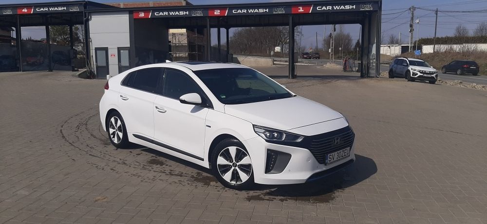 Vând Hyundai ioniq