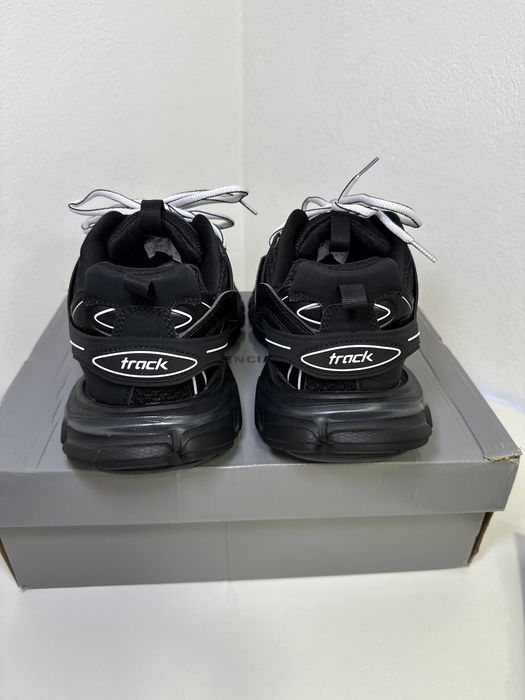 Balenciaga track (PREMIUM)