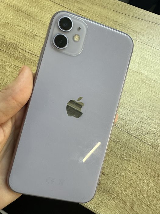 Продам айфон 11 на 128гб