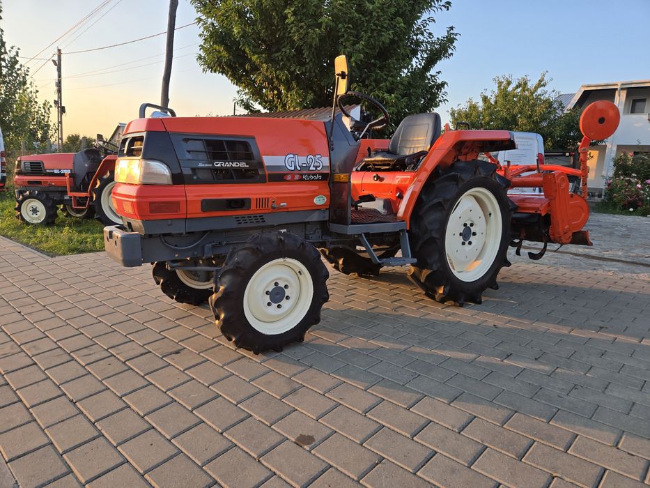 Tractor tractoras motofreza Kubota GL 23 -32  yanmar iseki honda japon