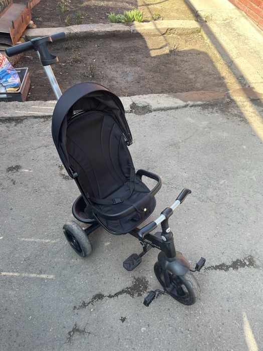 Детский велосипед трех колесный