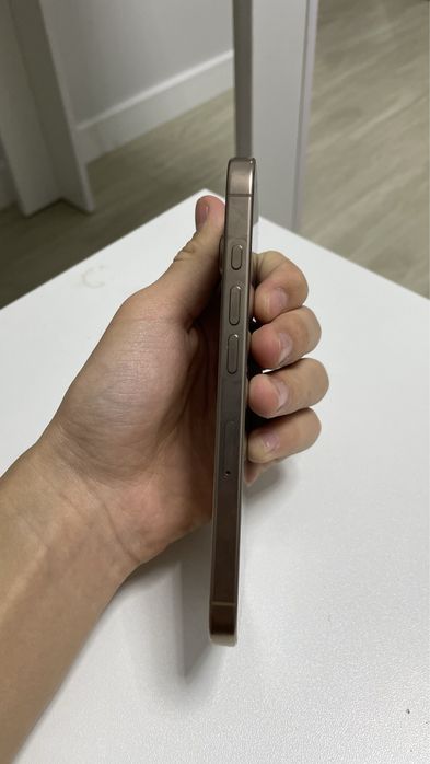 продается iphone 16 pro Б/у 128гб