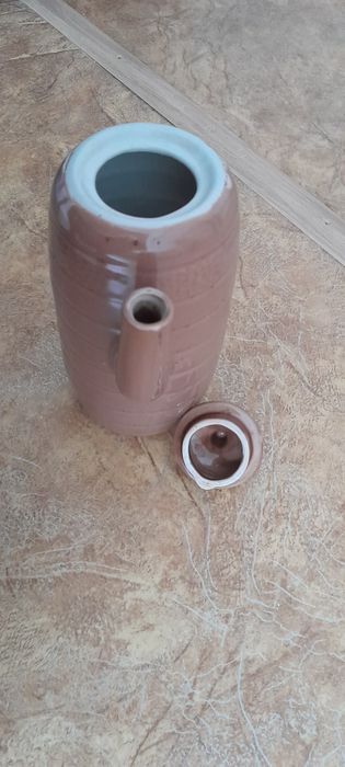 Продам посуду чайник керамический 2000