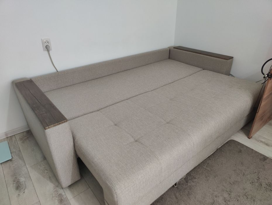 Продам  два дивана