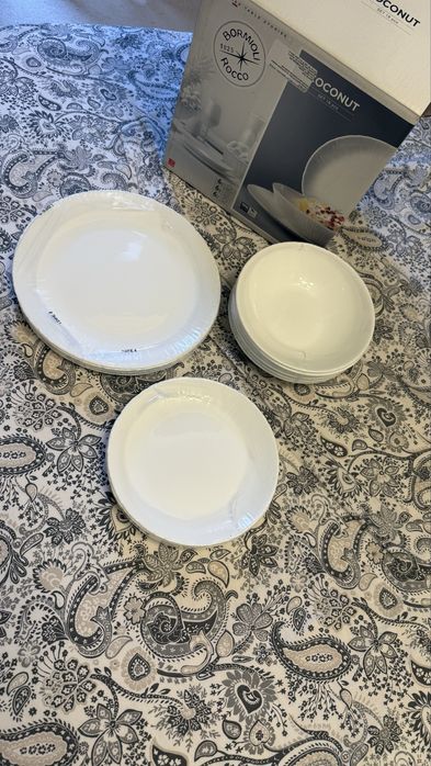 Set de veselă,18 piese