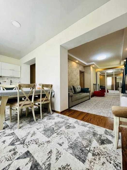 СРОЧНО только для семей сдаётся  2Х  квартира на Дружбе Народов !