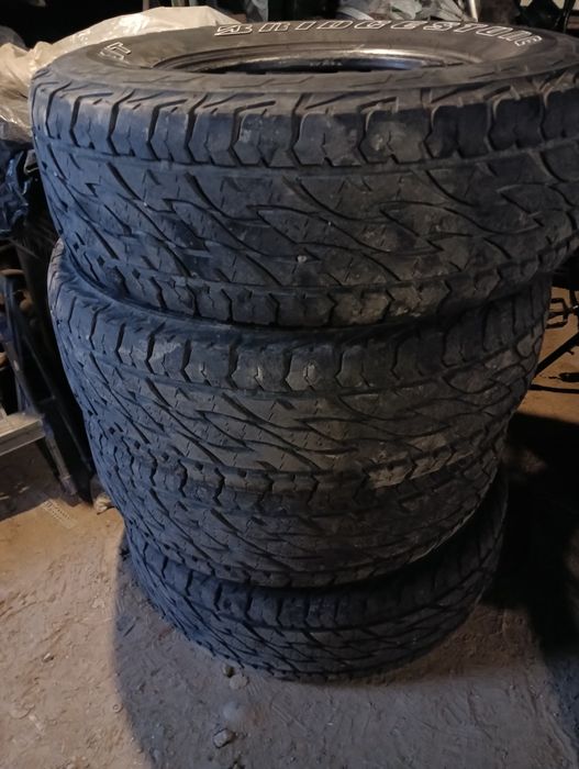 Продам шины Bridgestone
