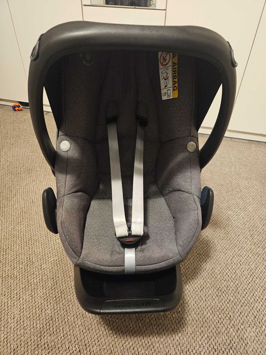 Scoica auto Maxi Cosi Pebble Plus + Isofix