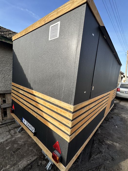 Продавам чисто нова търговска каравана