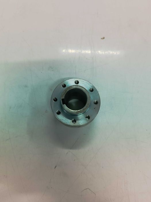 Адаптер с 8 отверстиями для вентилятора трех  цил-го дв.