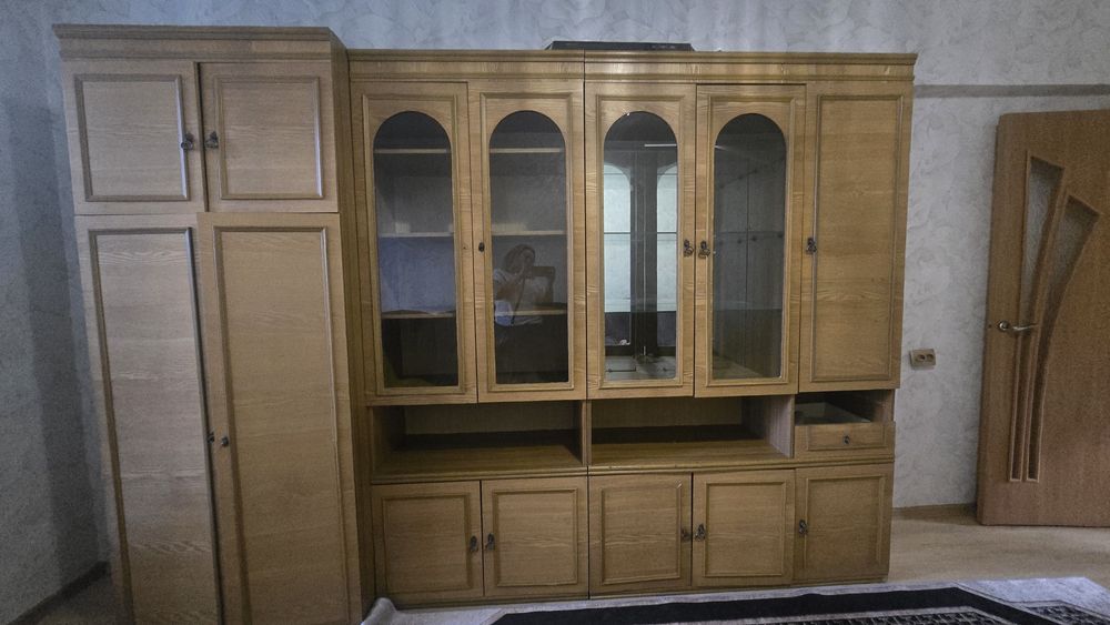 Отдам стенку для зала