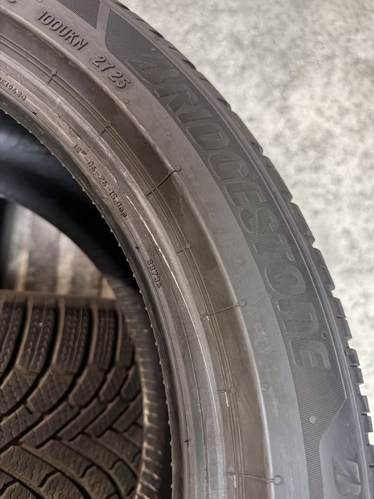 245/45/18 Bridgestone 2бр дот25