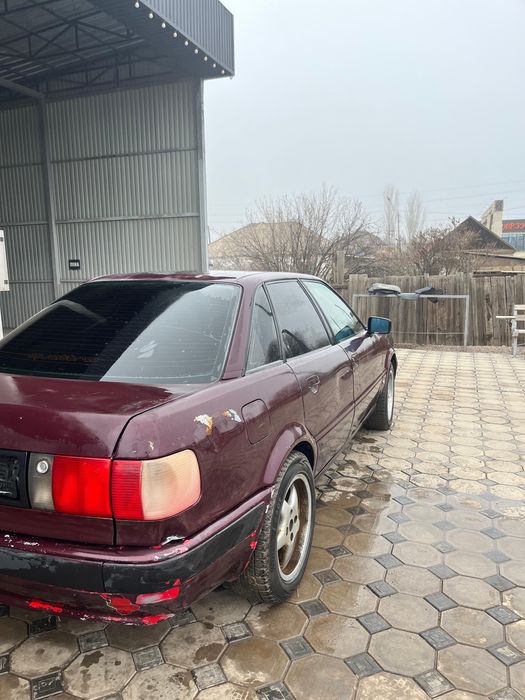 Ауди б 4 сатылады машина нахаду