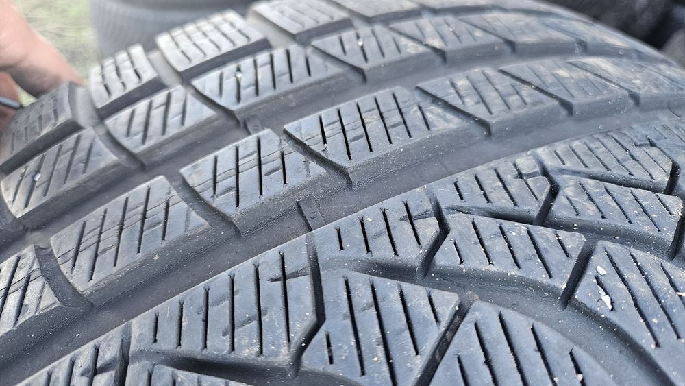 2бр гуми 255 45 19 дот 24 пирели