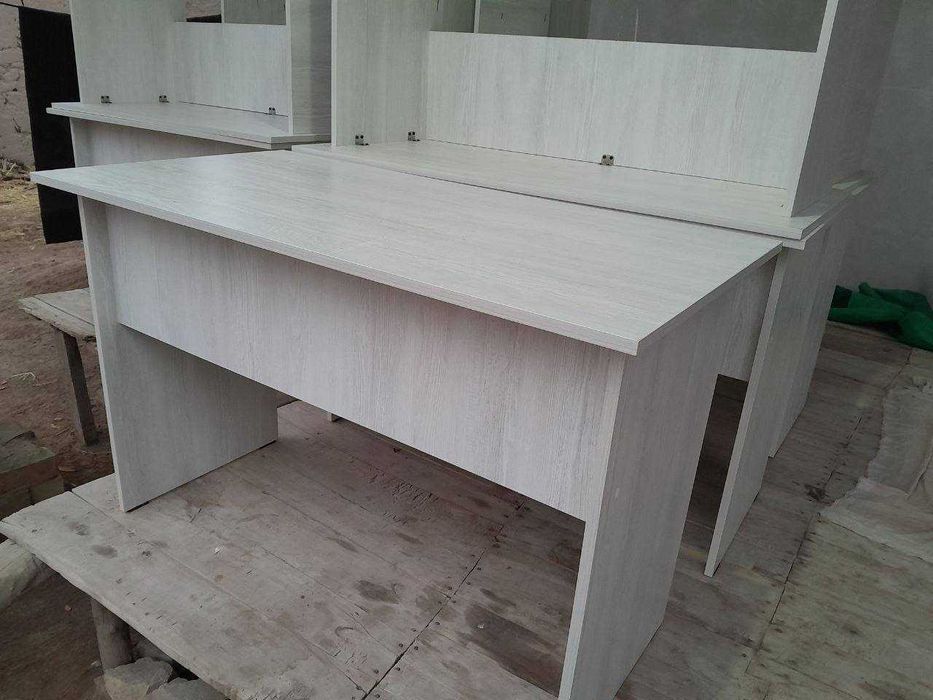 Parta va kampyuter stoli