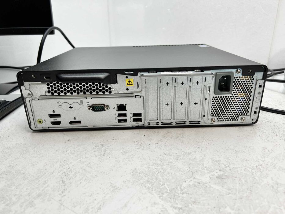 Реновиран компютър Lenovo M70s Pentium G6400 16GB 510GB NVMe с гаранция