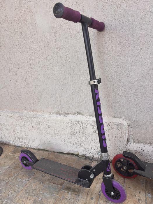 Trotineta copii varsta 8-12 ani