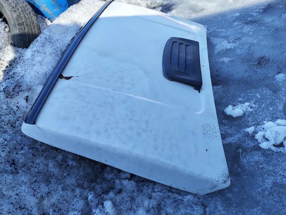 Продам капот нива