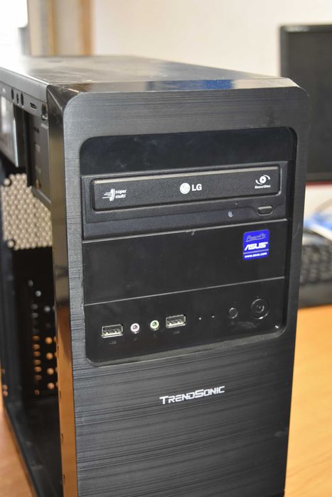 Кутия и захранване - бонус двд и хард диск