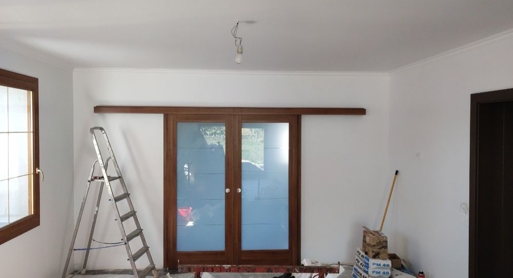 Montaj uși metalice, interioare și plinta