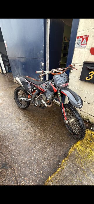 Vand sau schimb cu 2 t