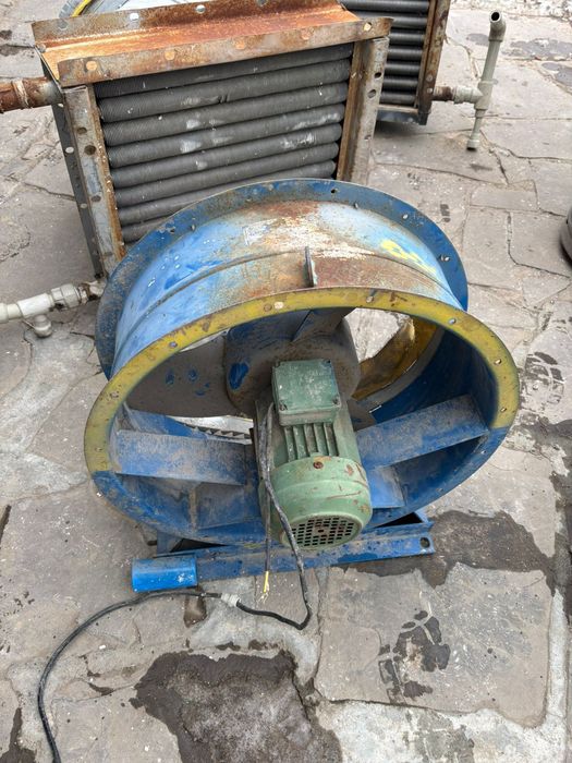 Продам тепловодяной радиатор