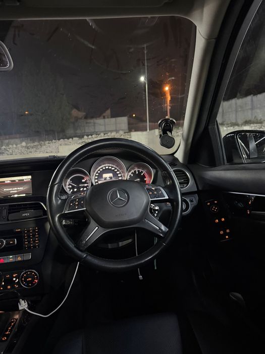 Mercedes clasa C super