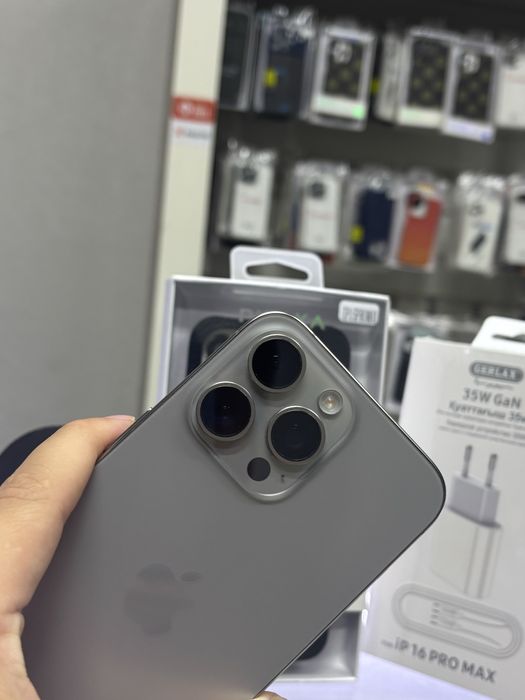 iPhone 15 Pro Max 256GB в отличном состоянии